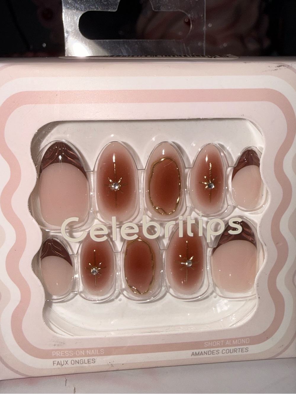 Celebritips Short Almond Press-On Nails in Nude & Brown Ombre - Picture 6 of 11